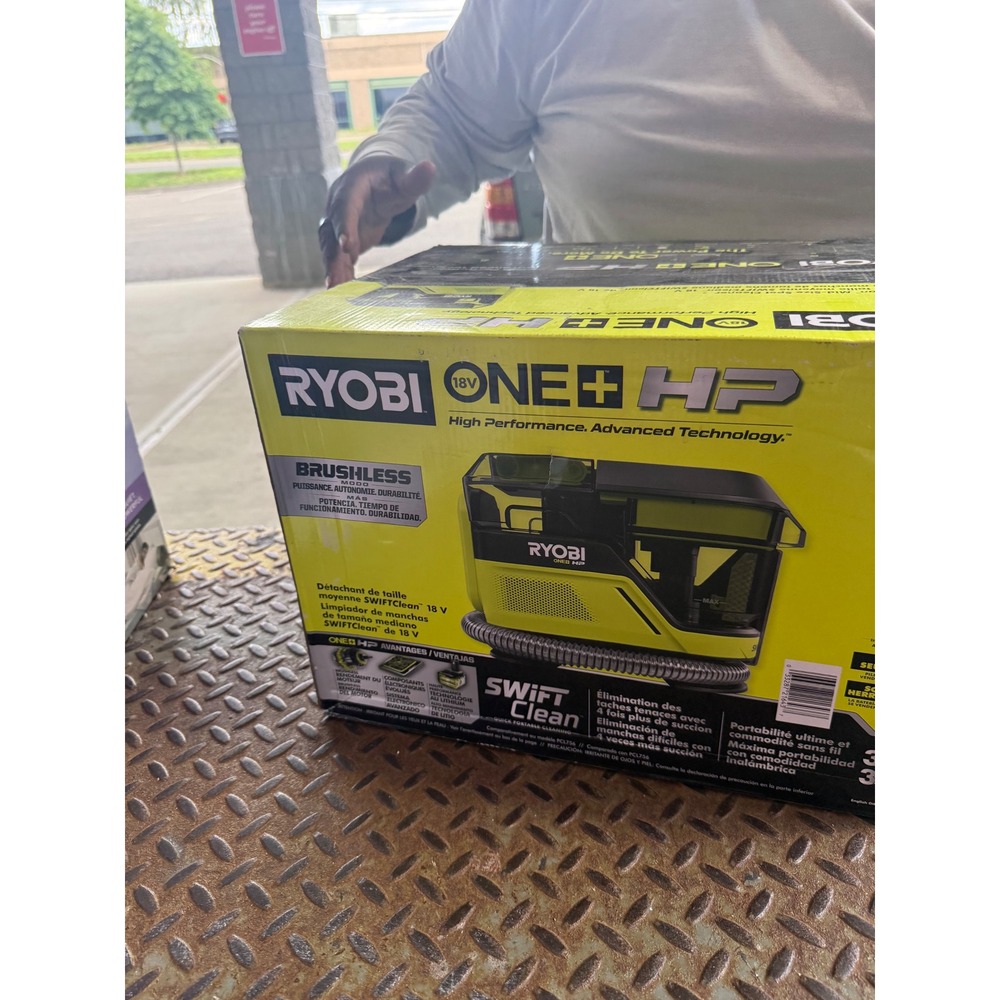 Ryobi ONE+ HP 18V SwiftClean Mid-Size Spot Cleaner Brushless PBLHV704B Tool Only - Picture 2 of 2